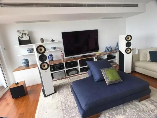 落地音箱