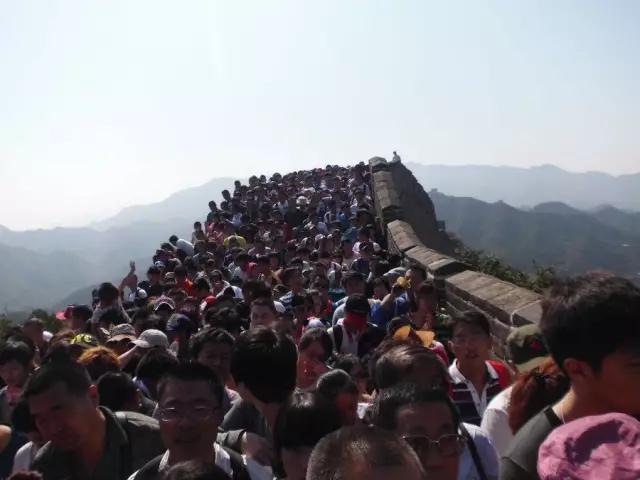 國慶出門全是人